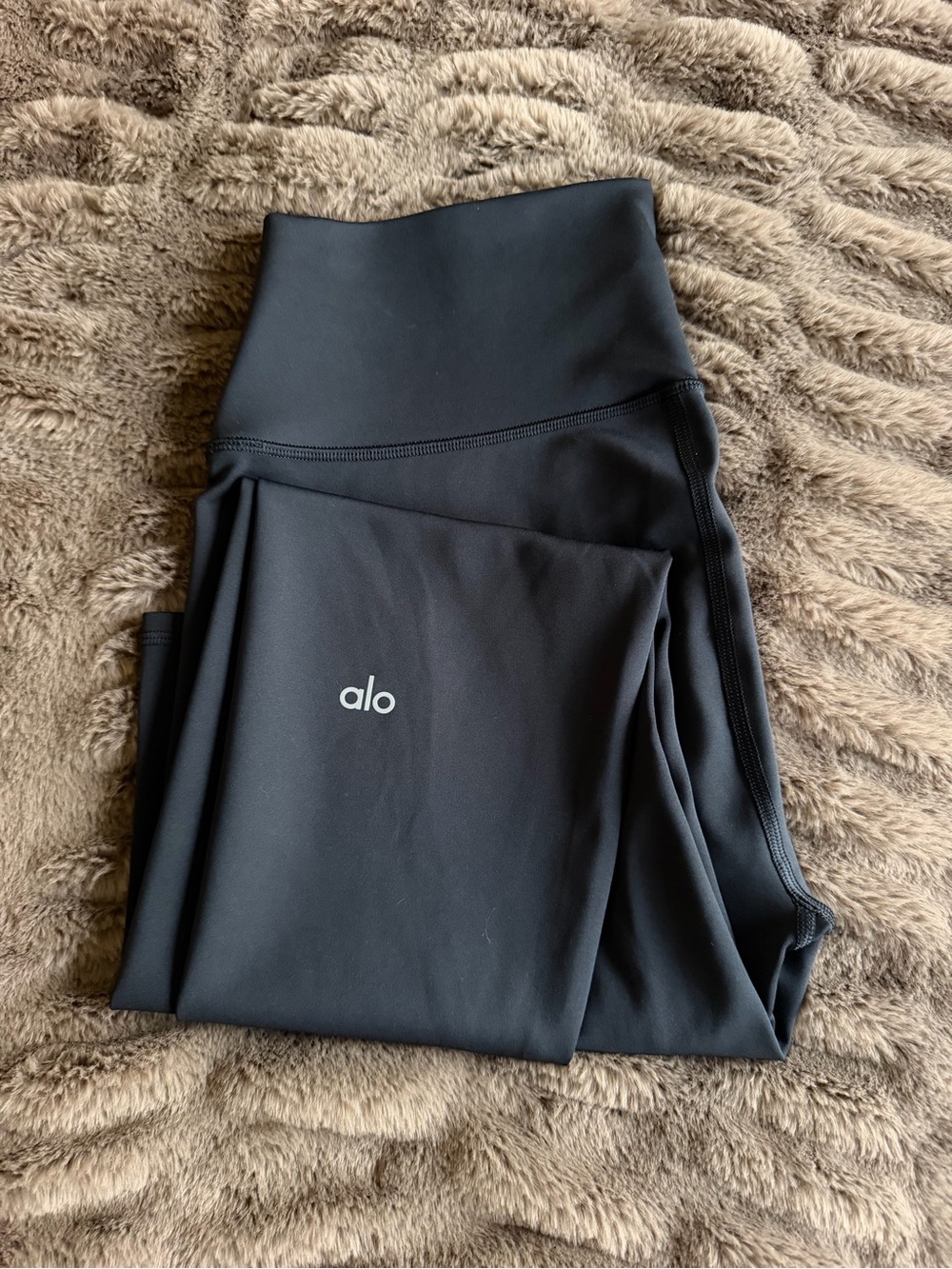 ALO Yoga Black High-Waist Leggings - Picture 2 of 3